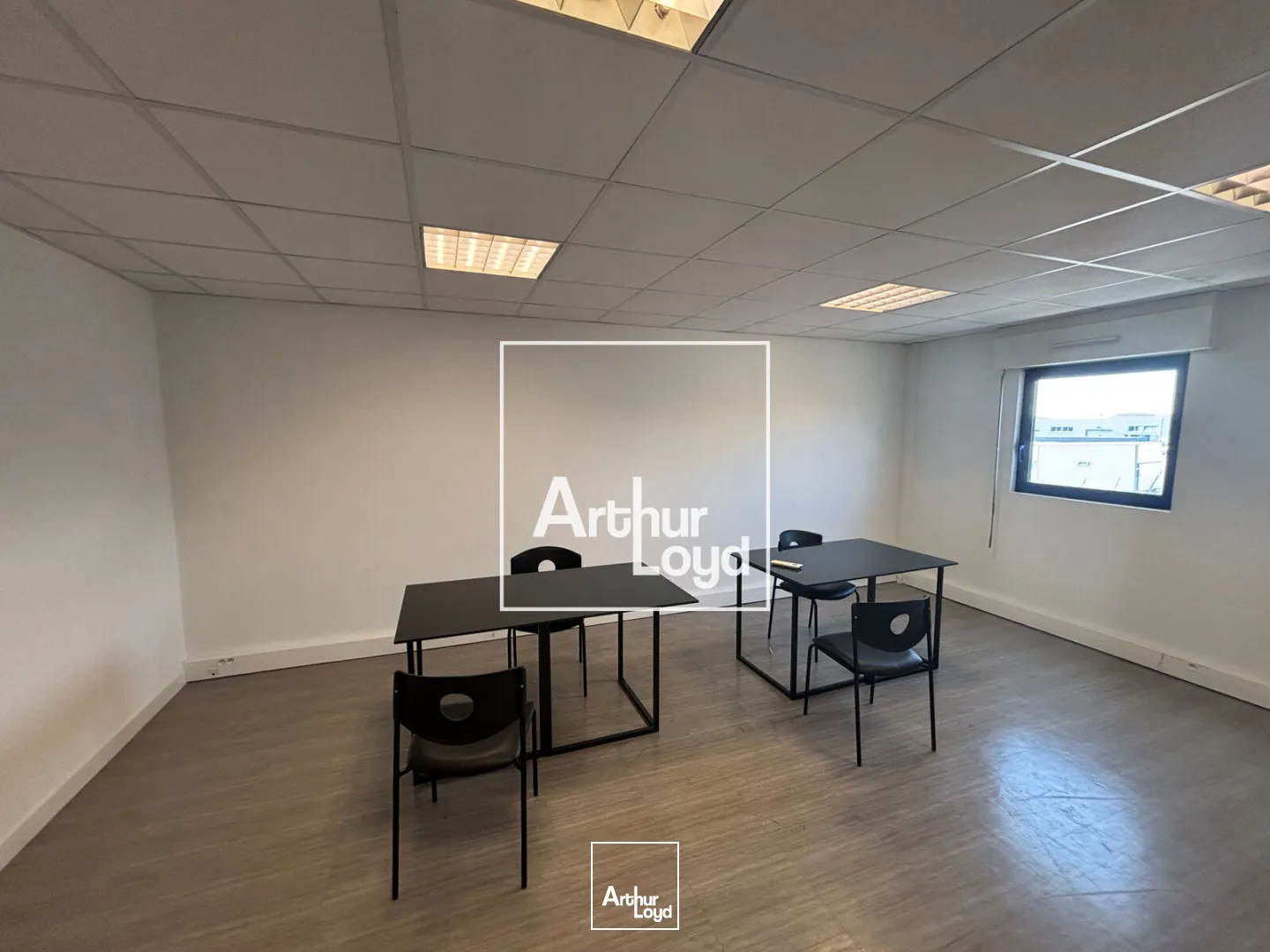 Bureaux - Location - NIMES - 30900 - 57-130 - 7737414