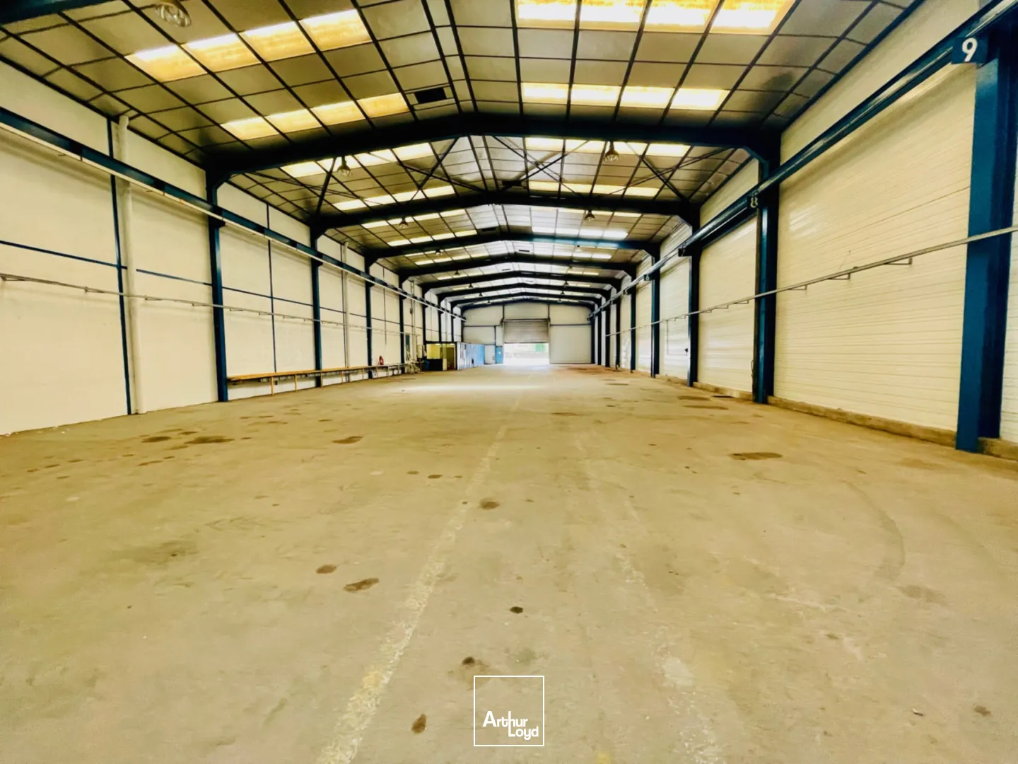 Locaux d'activité & Entrepôts - Location - CANLY - 60680 - 325-1845 - 7737457