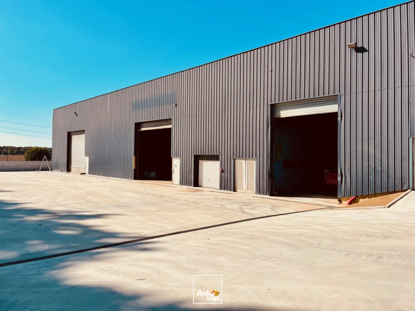 Locaux d'activité & Entrepôts - Location - CANLY - 60680 - 325-1845 - 7737456