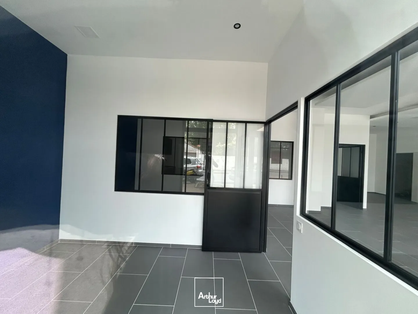 Locaux commerciaux - Location - SAINT SEBASTIEN SUR LOIRE - 44230 - 99-99 - 7737519