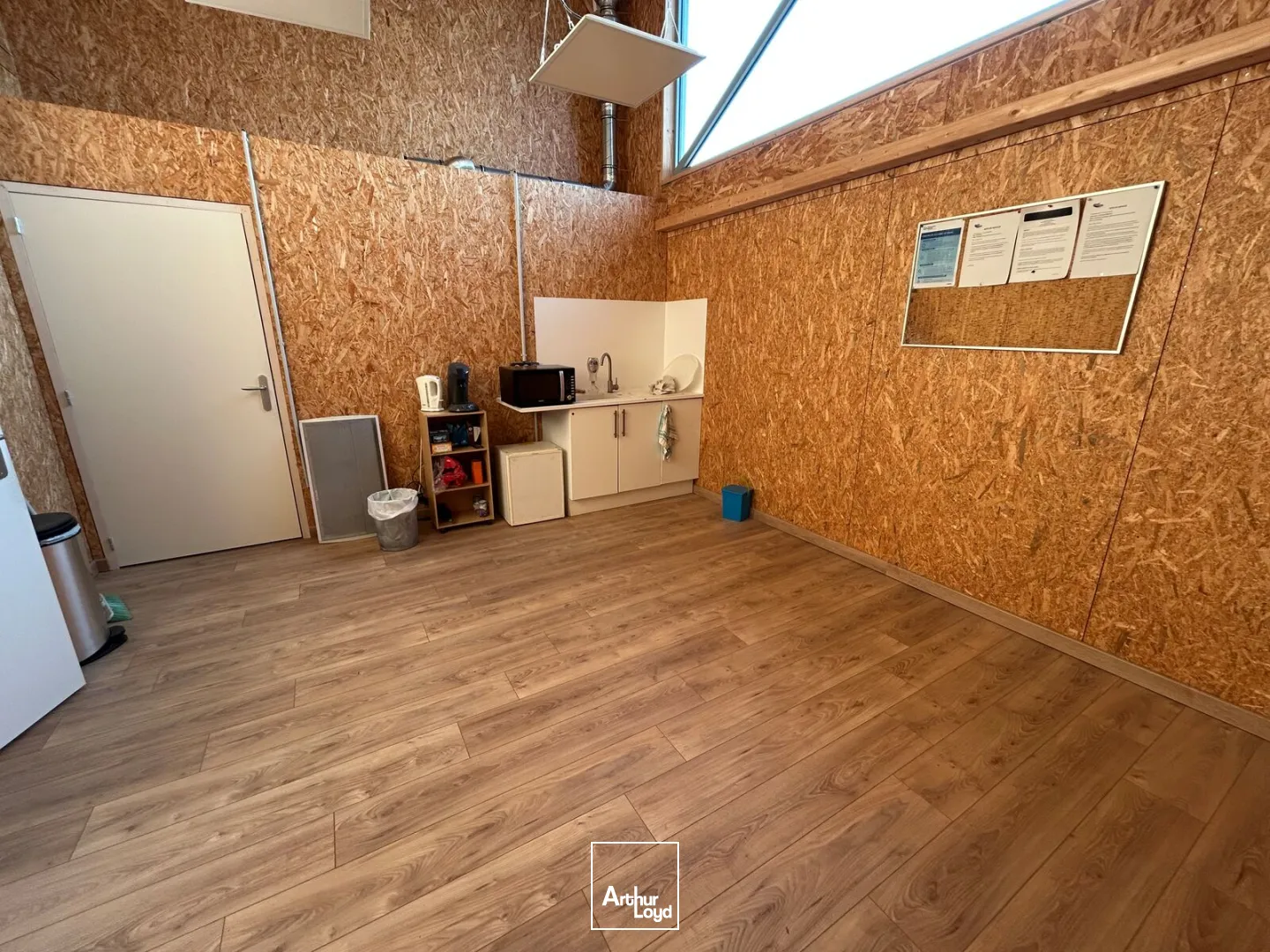 Locaux d'activité & Entrepôts - Location - SAINT HERBLAIN - 44800 - 361-361 - 7737548