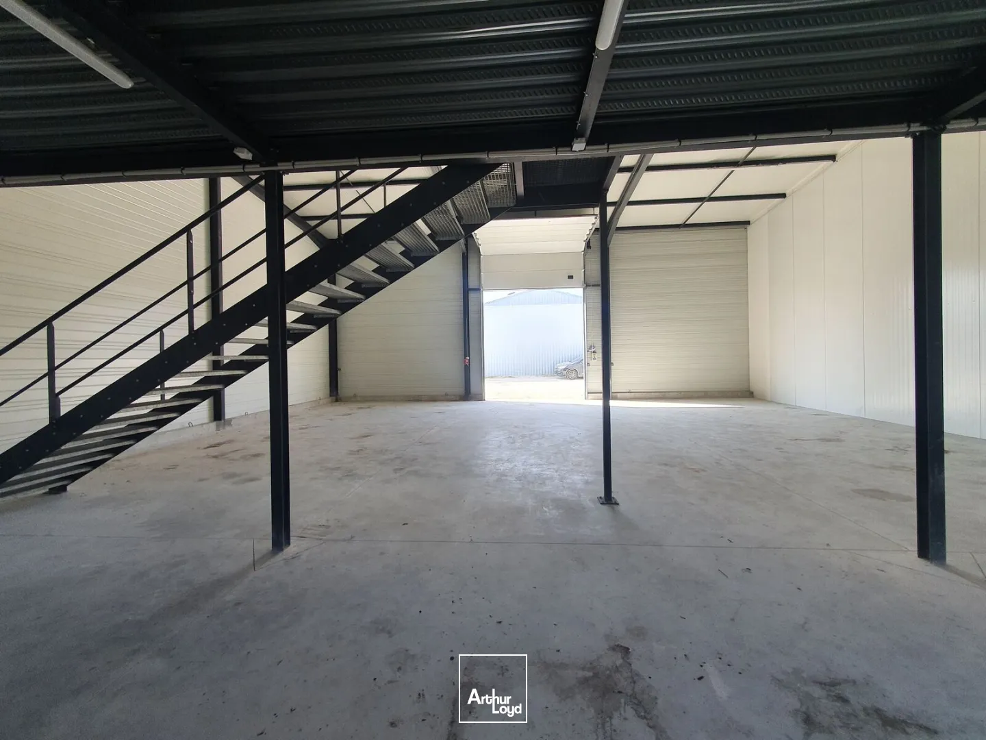 Locaux d'activité & Entrepôts - Location - SAINT JEAN DE BRAYE - 45800 - 285-285 - 7737590