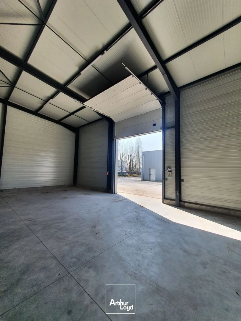 Locaux d'activité & Entrepôts - Location - SAINT JEAN DE BRAYE - 45800 - 285-285 - 7737601