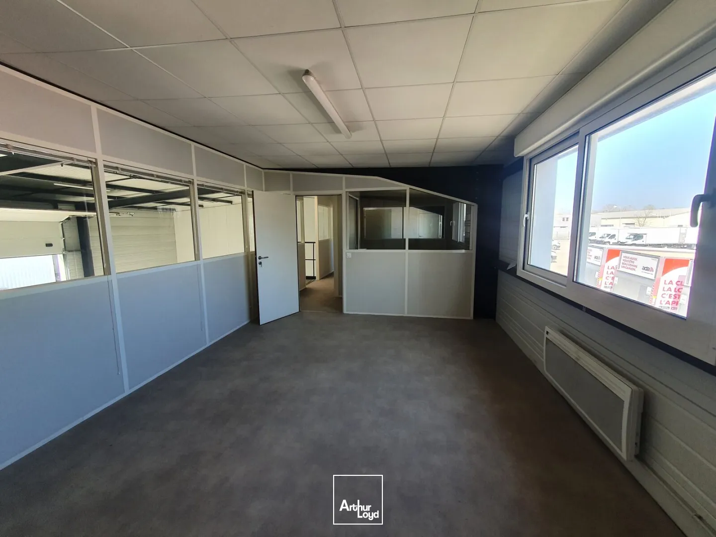 Locaux d'activité & Entrepôts - Location - SAINT JEAN DE BRAYE - 45800 - 285-285 - 7737602