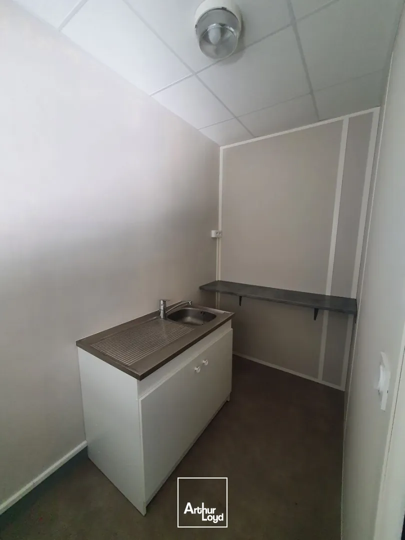 Locaux d'activité & Entrepôts - Location - SAINT JEAN DE BRAYE - 45800 - 285-285 - 7737604