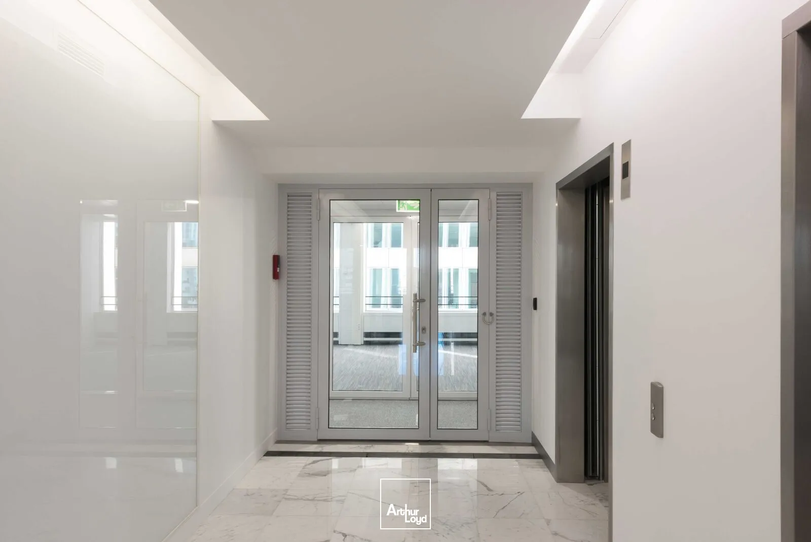 Bureaux - Location - PUTEAUX LA DEFENSE - 92800 - 344-852 - 7737694