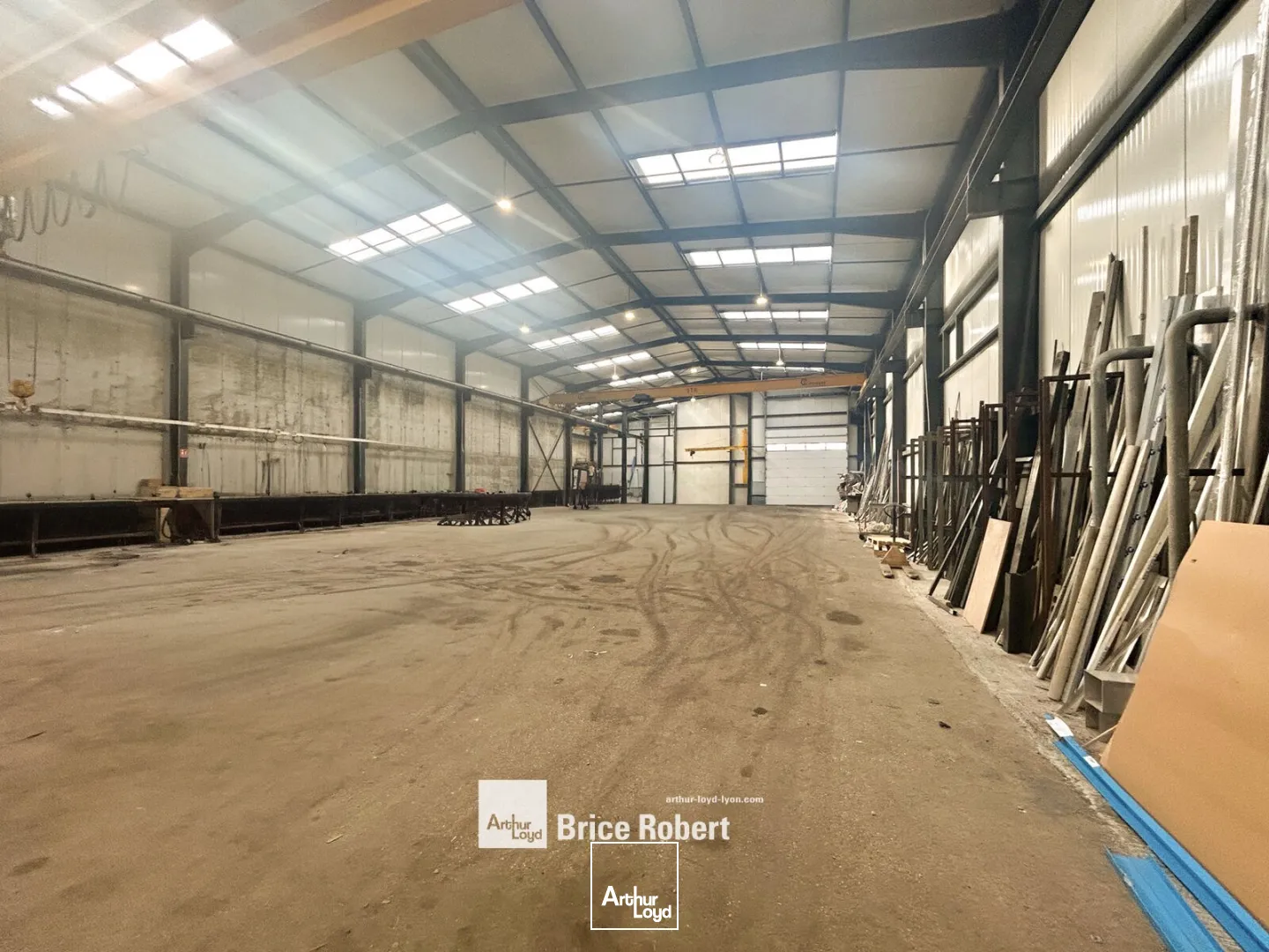 Locaux d'activité & Entrepôts - Location - CHAVANOZ - 38230 - 975-975 - 7737922