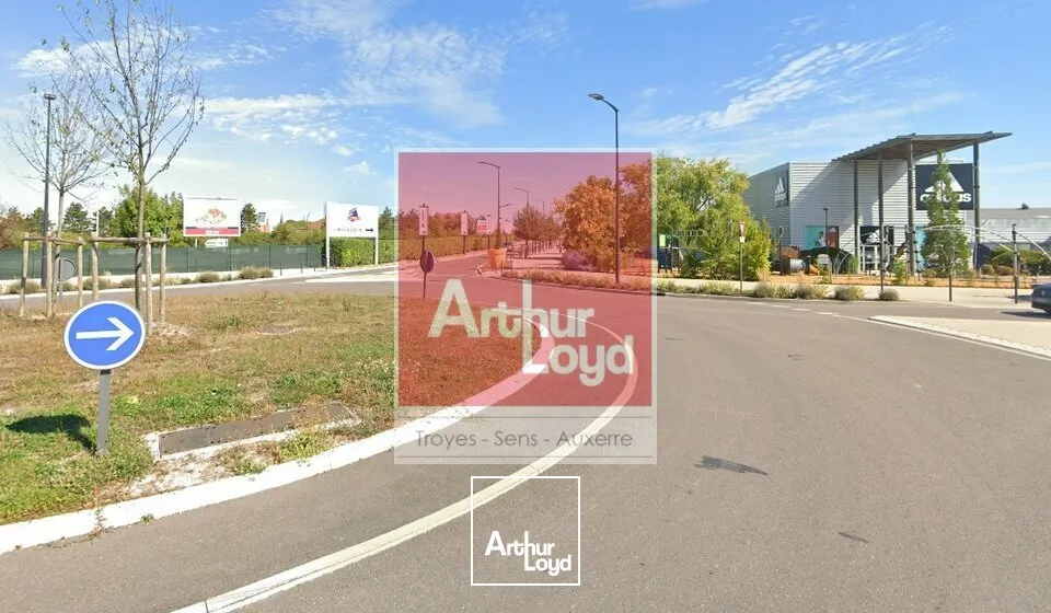 Locaux commerciaux - Location - PONT-SAINTE-MARIE - 10150 - 209-209 - 7738119