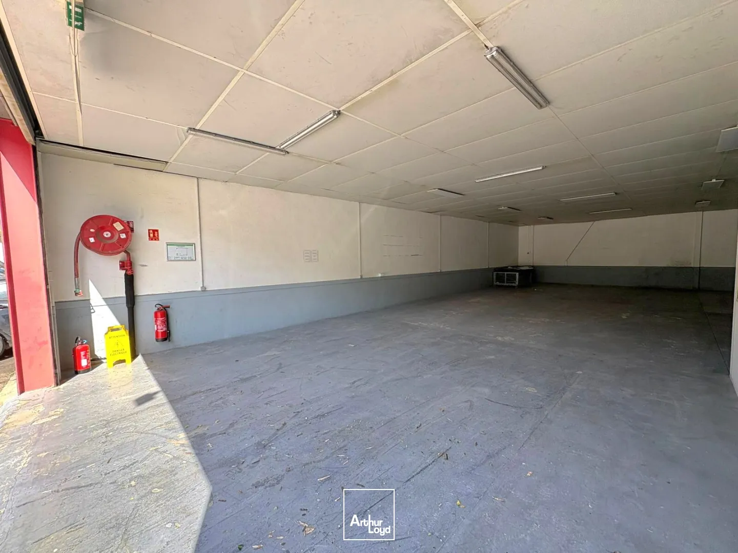 Locaux d'activité & Entrepôts - Location - GEMENOS - 13420 - 200-200 - 7738452