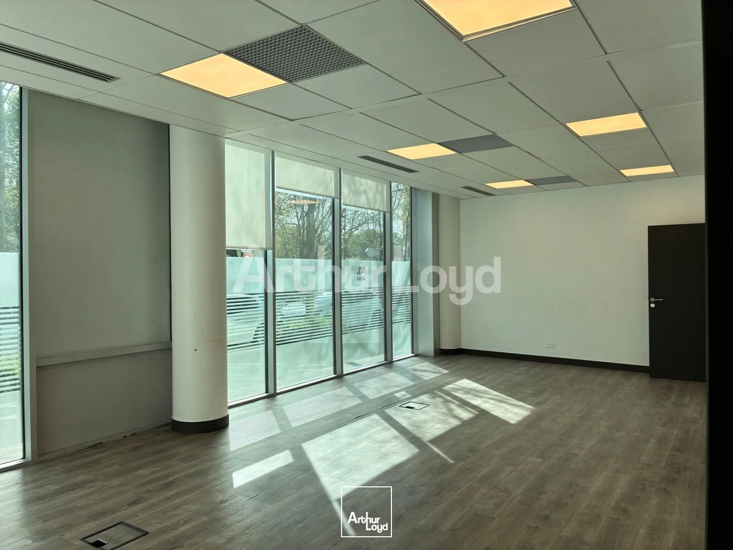 Bureaux - Location - LA MADELEINE - 59110 - 330.05-1242.05 - 7738521