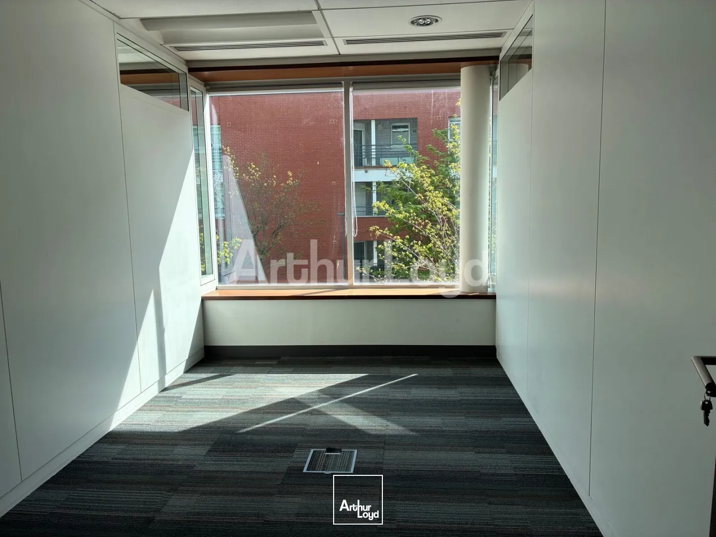 Bureaux - Location - LA MADELEINE - 59110 - 330.05-1242.05 - 7738534