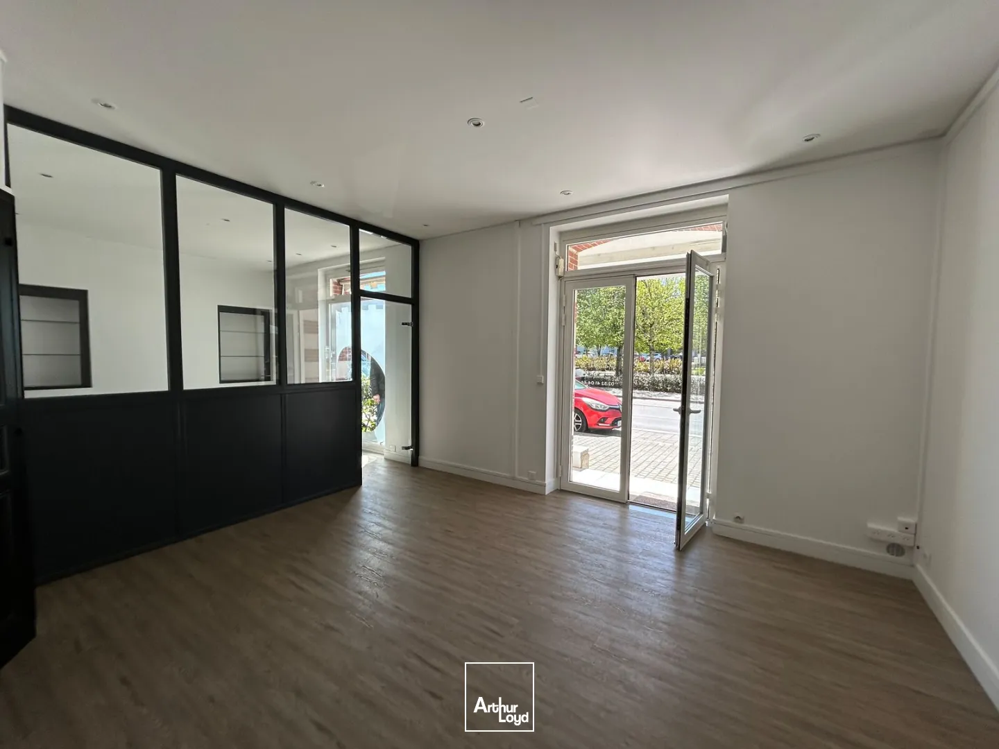 Locaux commerciaux - Location - LA BAULE ESCOUBLAC - 44500 - 41-41 - 7738627