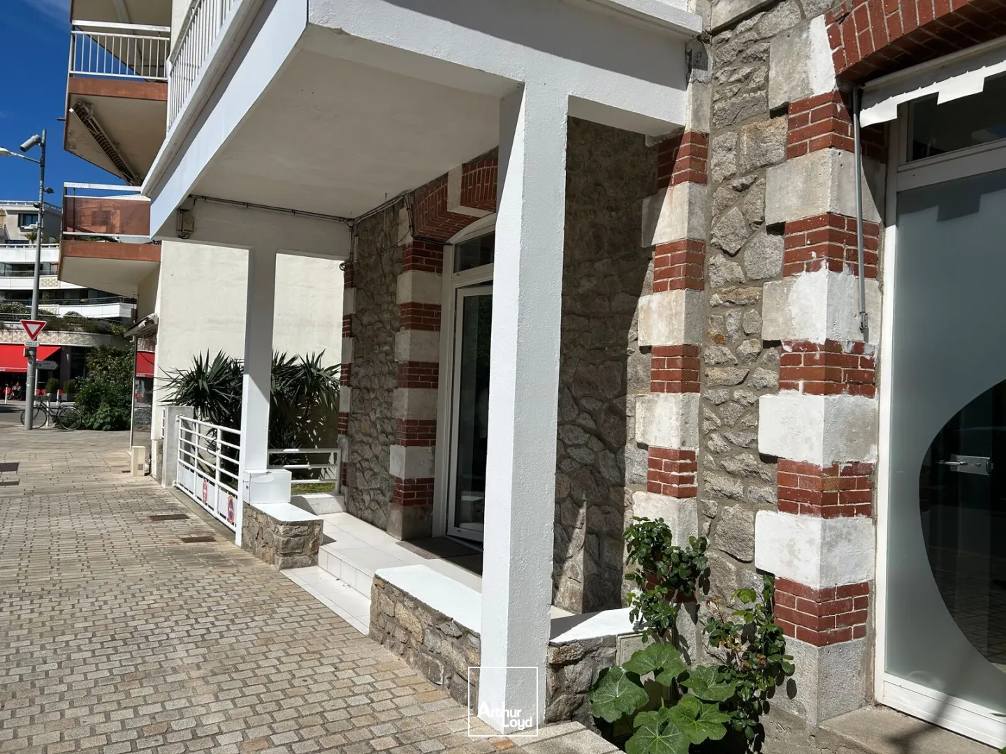 Locaux commerciaux - Location - LA BAULE ESCOUBLAC - 44500 - 41-41 - 7738629