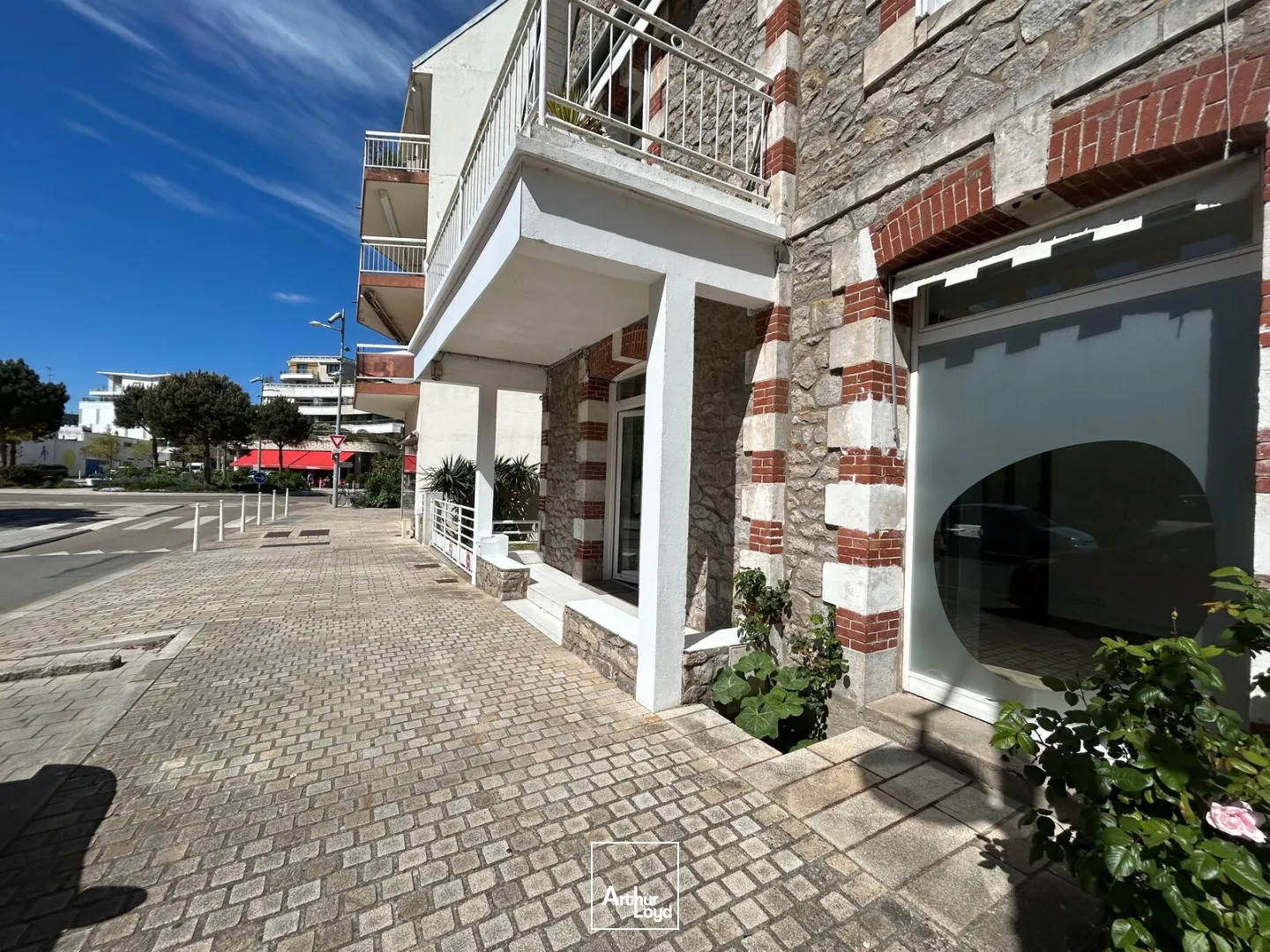 Locaux commerciaux - Location - LA BAULE ESCOUBLAC - 44500 - 41-41 - 7738630