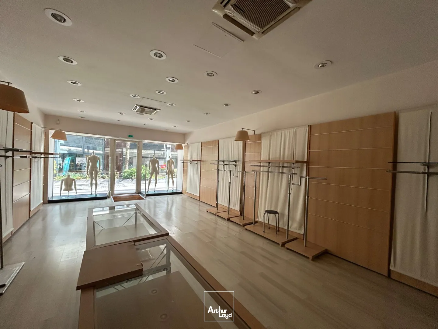 Locaux commerciaux - Location - SAINT NAZAIRE - 44600 - 90-90 - 7738640