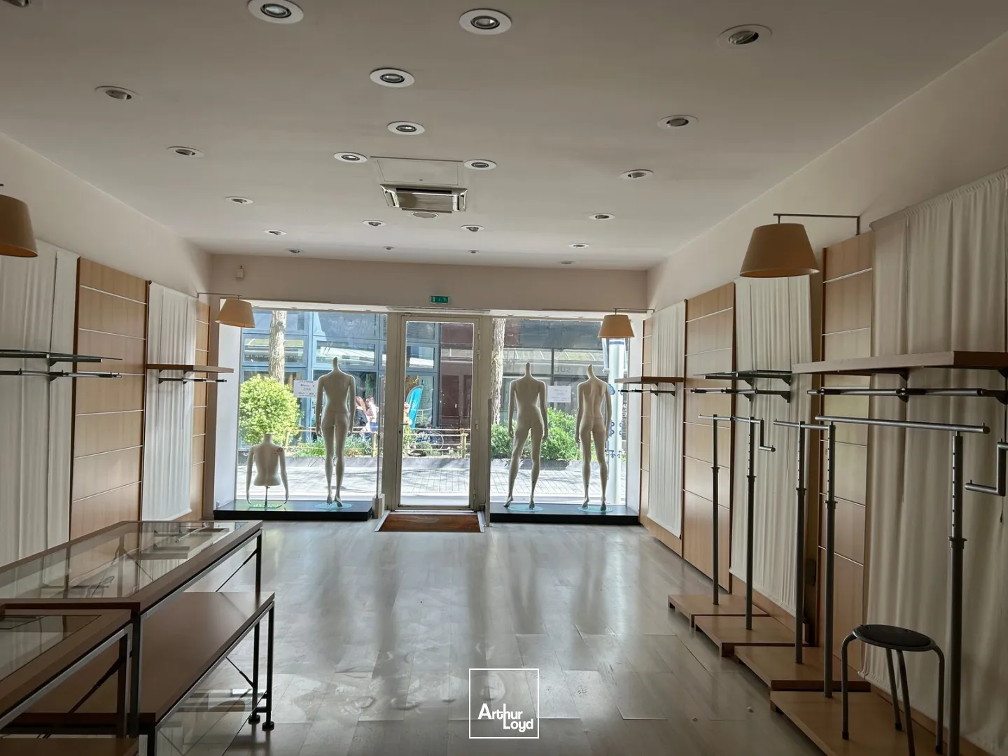 Locaux commerciaux - Location - SAINT NAZAIRE - 44600 - 90-90 - 7738637