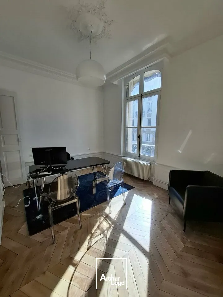 Bureaux - Location - CLERMONT-FERRAND - 63000 - 180-180 - 7738893