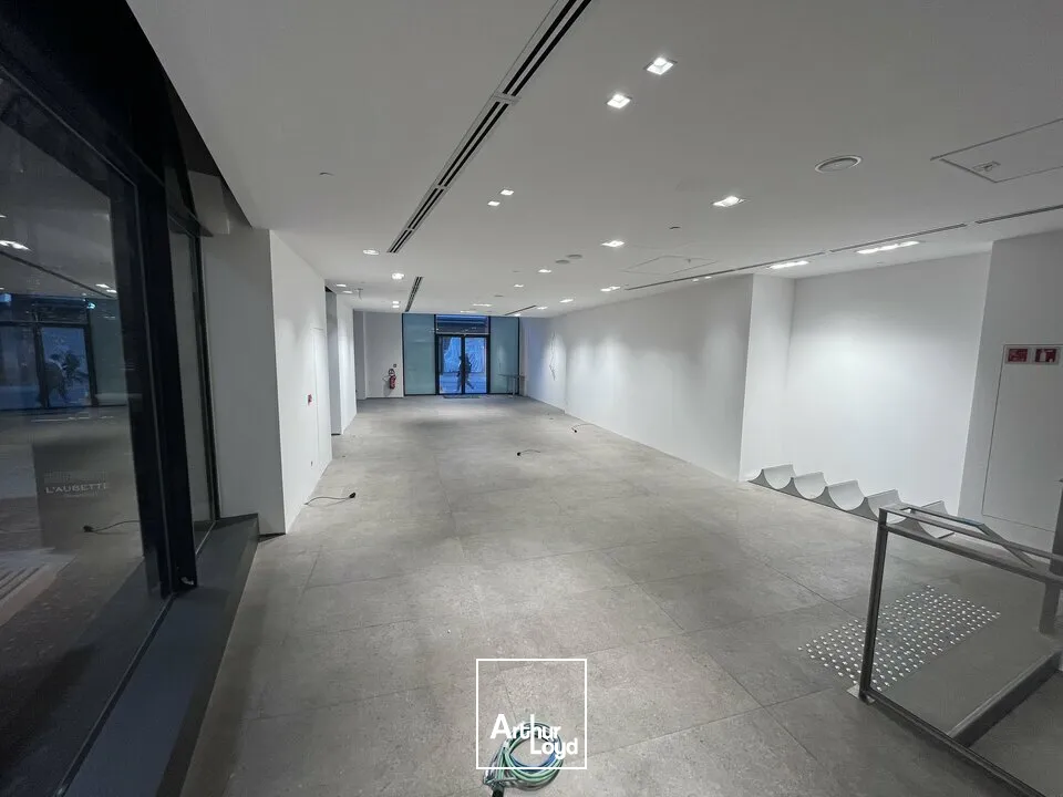 Locaux commerciaux - Location - STRASBOURG - 67000 - 374-374 - 7738897