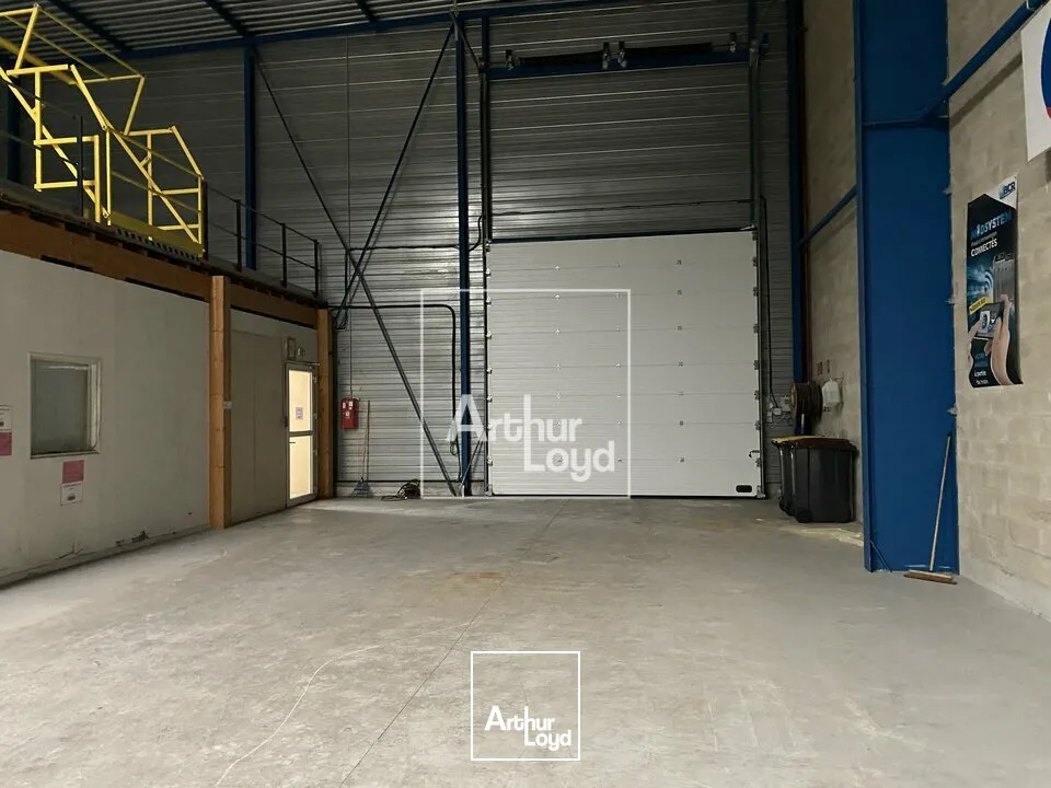 Locaux d'activité & Entrepôts - Location - MORANGIS - 91420 - 1100-1100 - 7738973