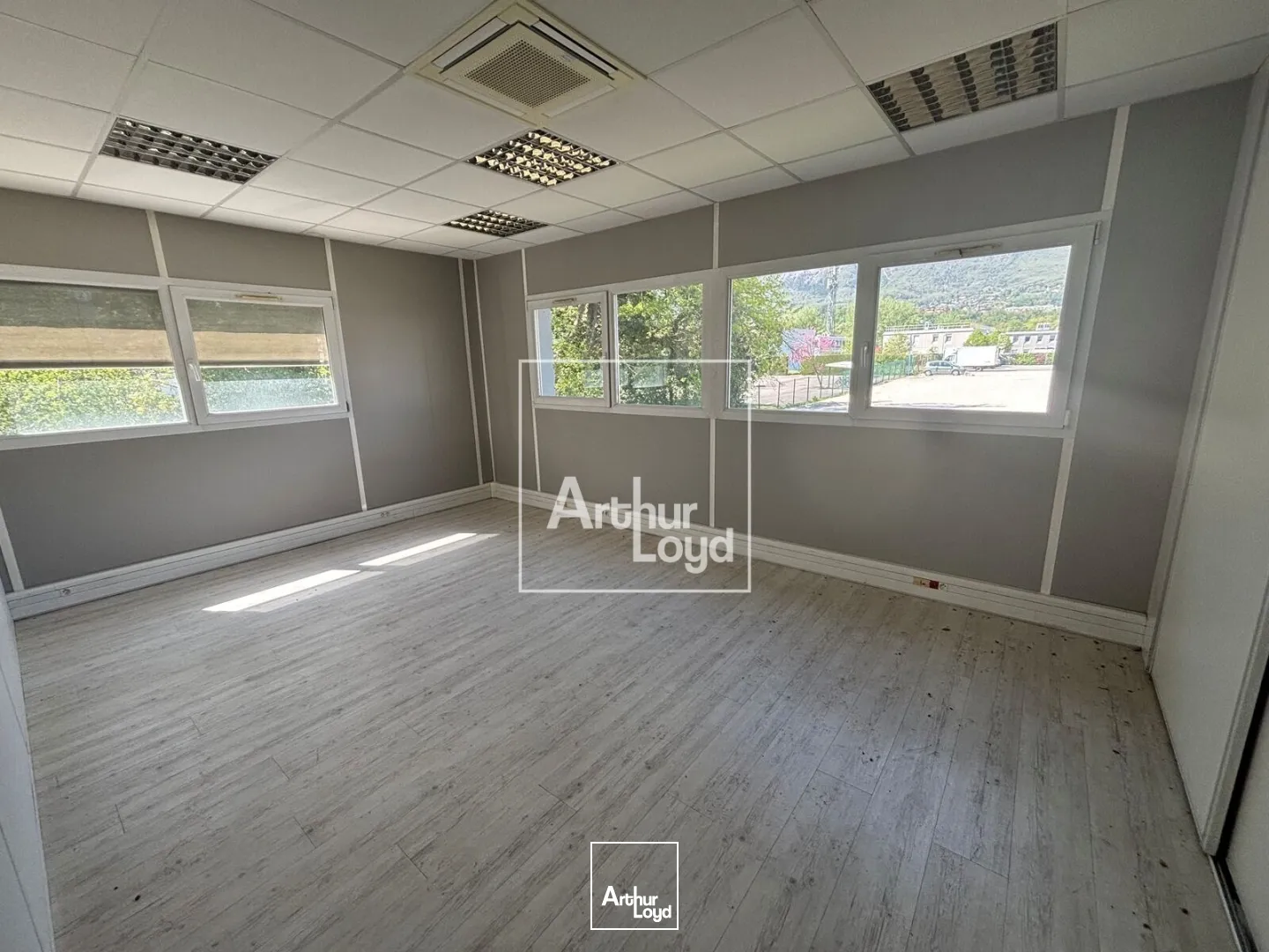 Bureaux - Location - MONTBONNOT SAINT MARTIN - 38330 - 70-279 - 7739175