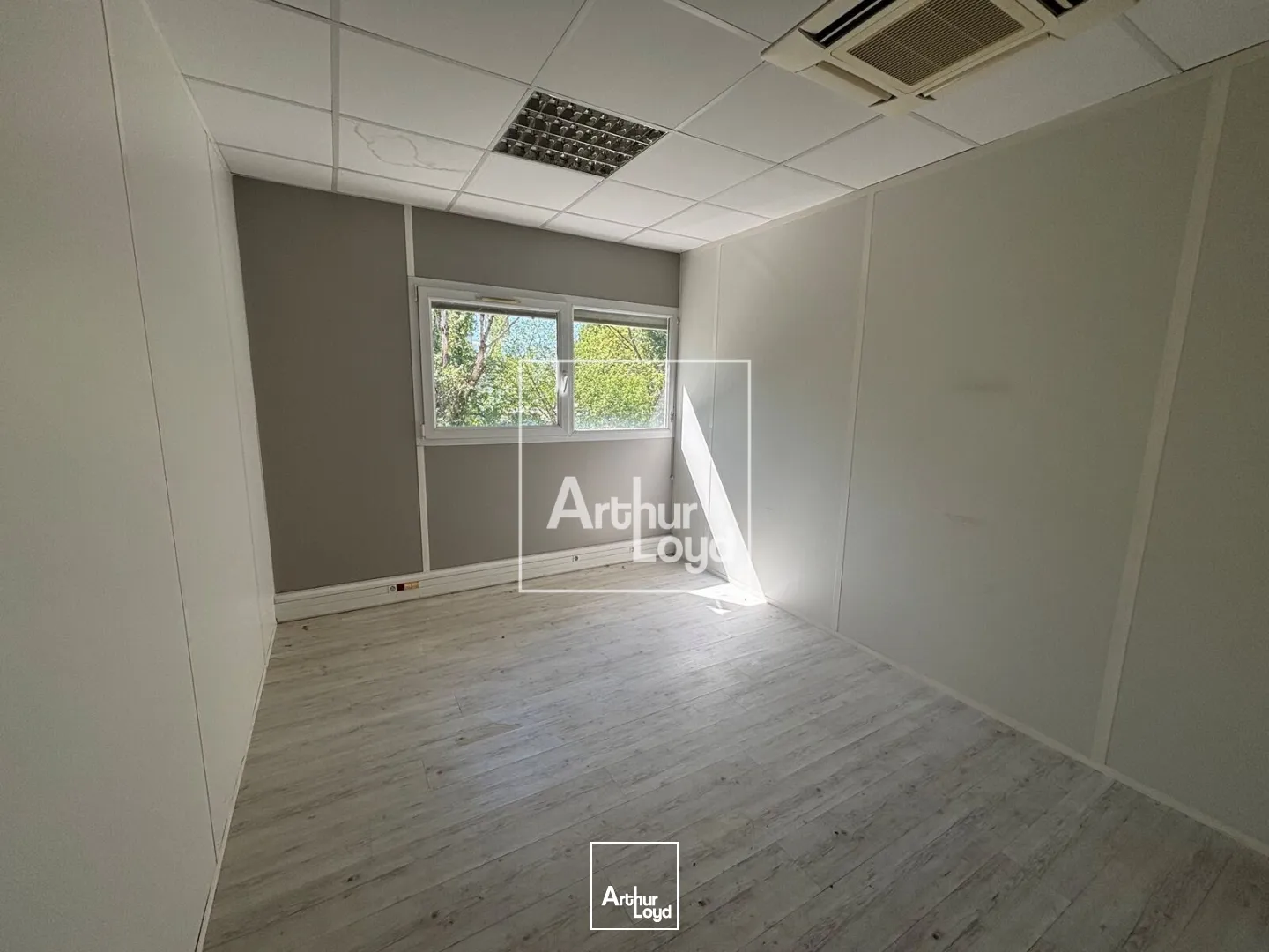 Bureaux - Location - MONTBONNOT SAINT MARTIN - 38330 - 70-279 - 7739181