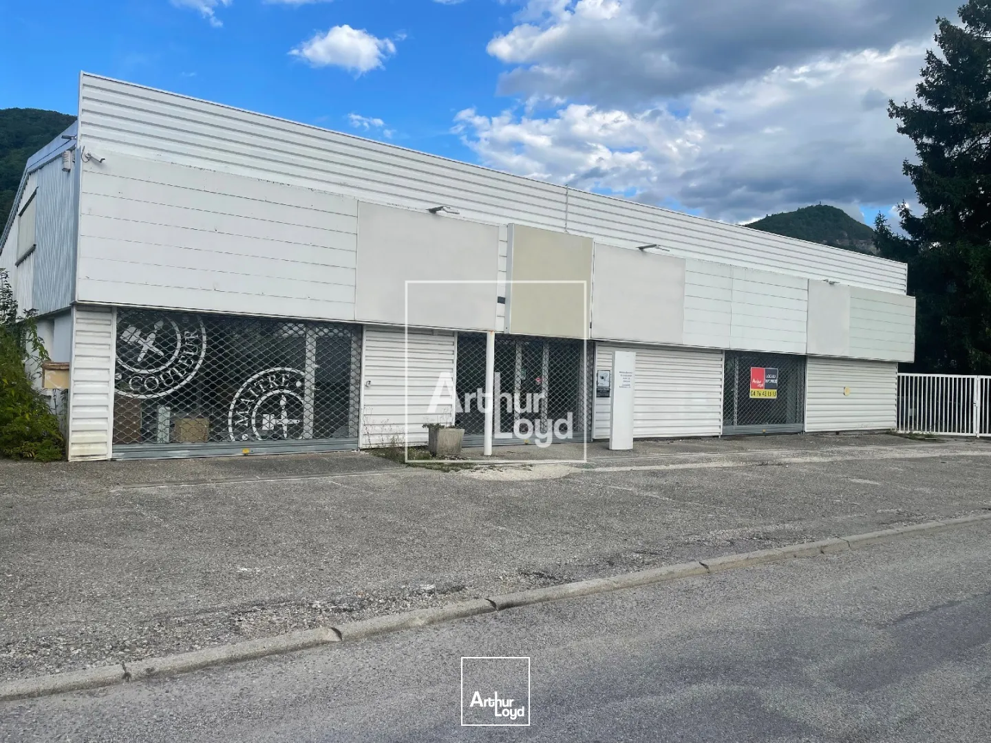 Locaux d'activité & Entrepôts - Location - VOIRON - 38500 - 414-414 - 7739186