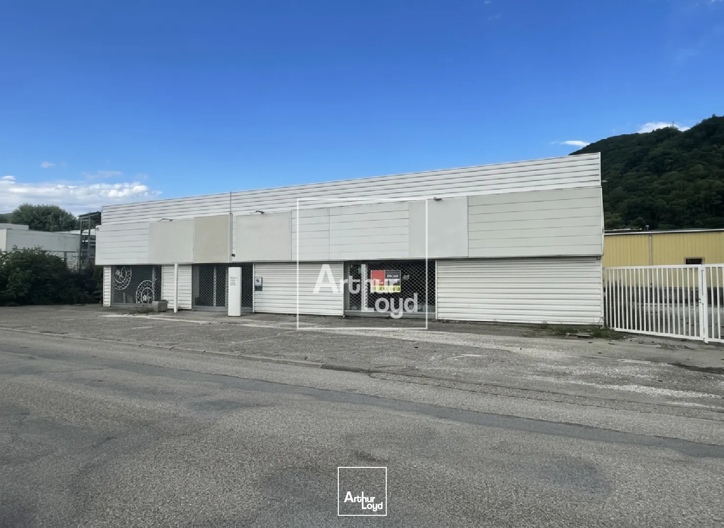 Locaux d'activité & Entrepôts - Location - VOIRON - 38500 - 414-414 - 7739188