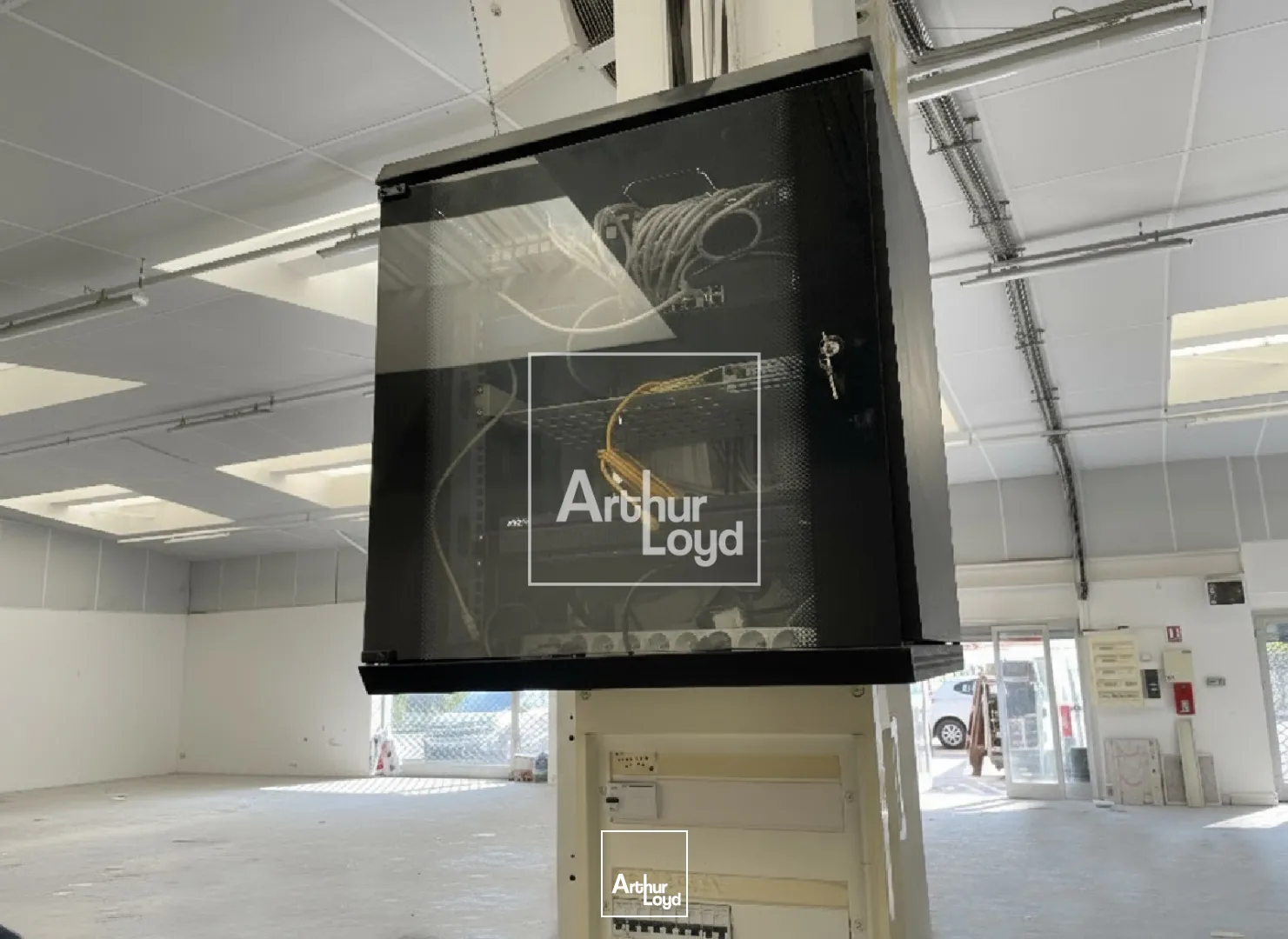 Locaux d'activité & Entrepôts - Location - VOIRON - 38500 - 414-414 - 7739196