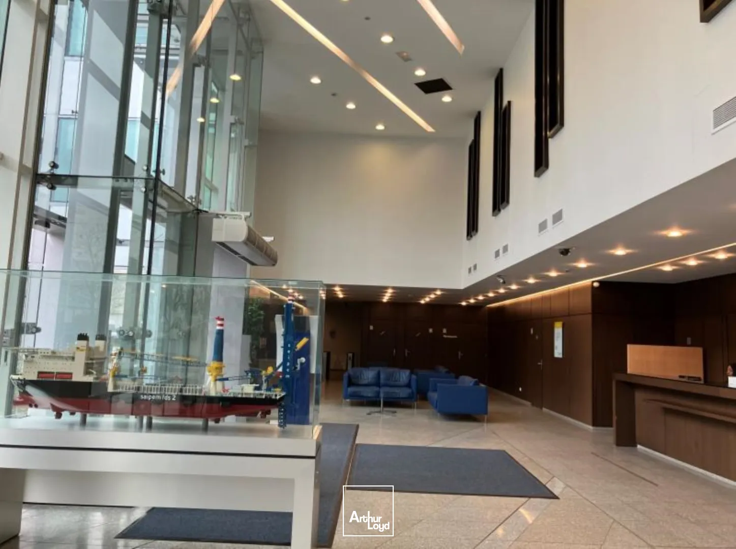 Bureaux - Location - MONTIGNY LE BRETONNEUX - 78180 - 572.6-8371.6 - 7739517