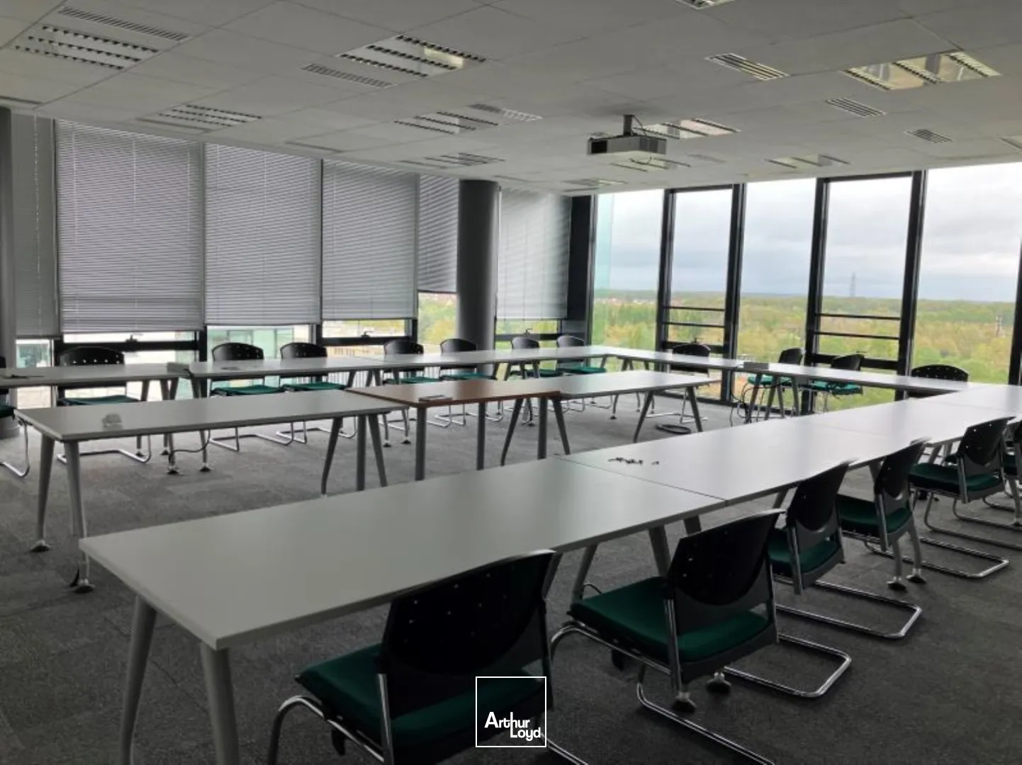 Bureaux - Location - MONTIGNY LE BRETONNEUX - 78180 - 572.6-8371.6 - 7739518