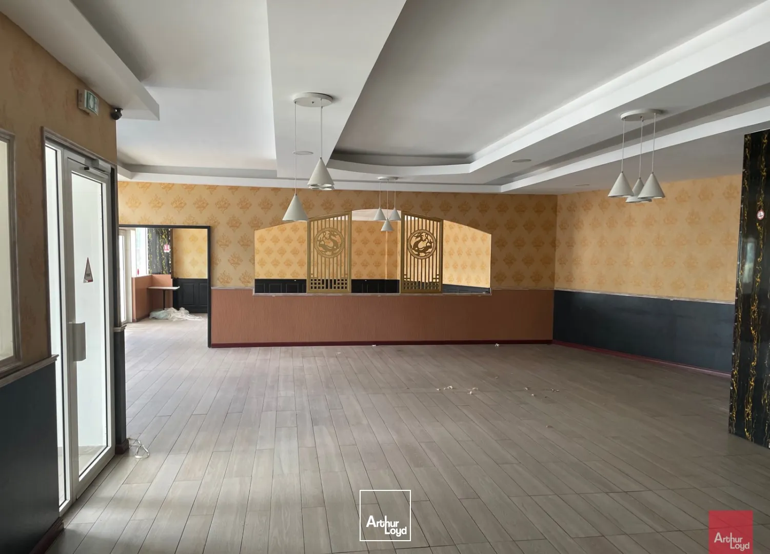 Locaux commerciaux - Location - NIMES - 30900 - 817-817 - 7739780