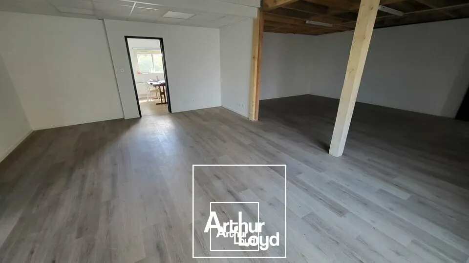 Locaux d'activité & Entrepôts - Location - USSAC - 19270 - 250-250 - 7740774
