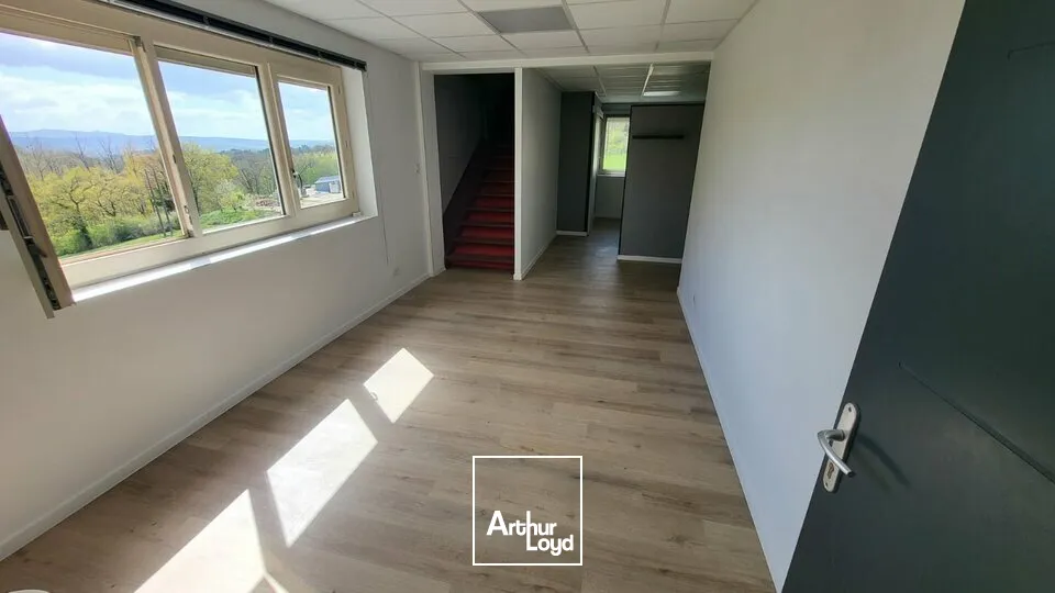 Locaux d'activité & Entrepôts - Location - USSAC - 19270 - 250-250 - 7740773
