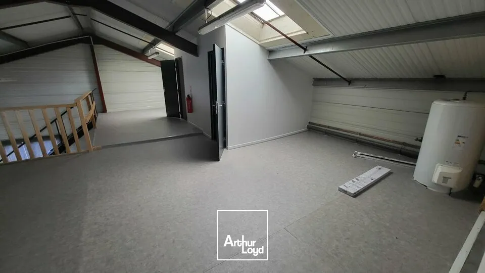 Locaux d'activité & Entrepôts - Location - USSAC - 19270 - 250-250 - 7740776