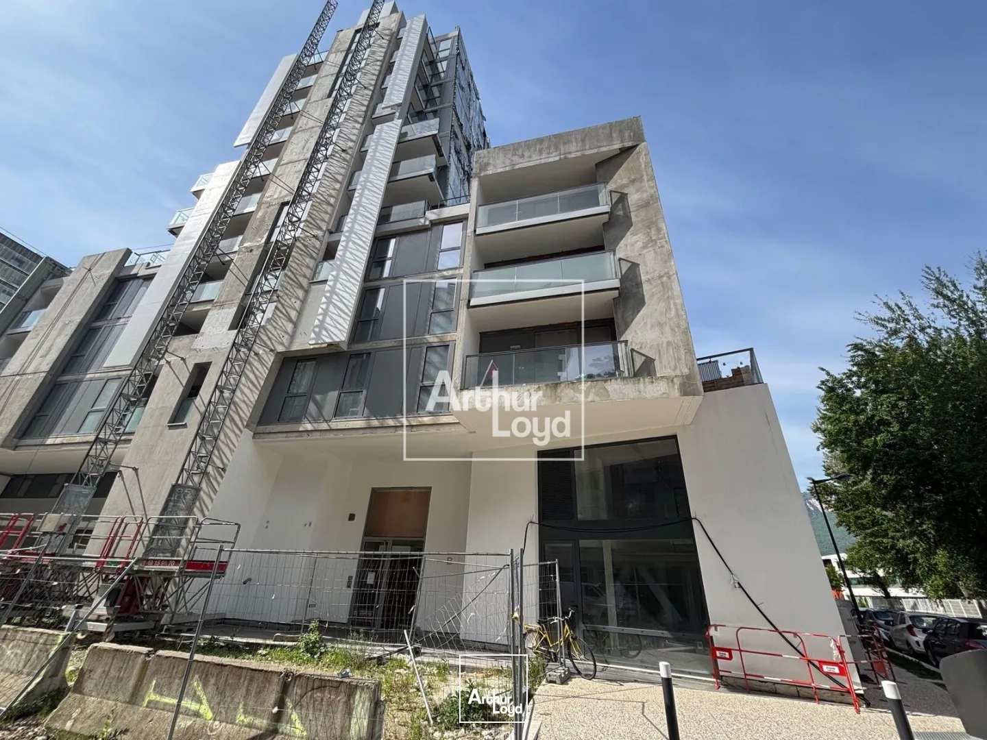 Locaux d'activité & Entrepôts - Vente - GRENOBLE - 38000 - 118.22-1035.88 - 7740971