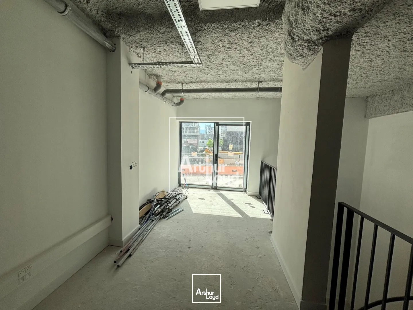 Locaux d'activité & Entrepôts - Vente - GRENOBLE - 38000 - 118.22-1035.88 - 7740973