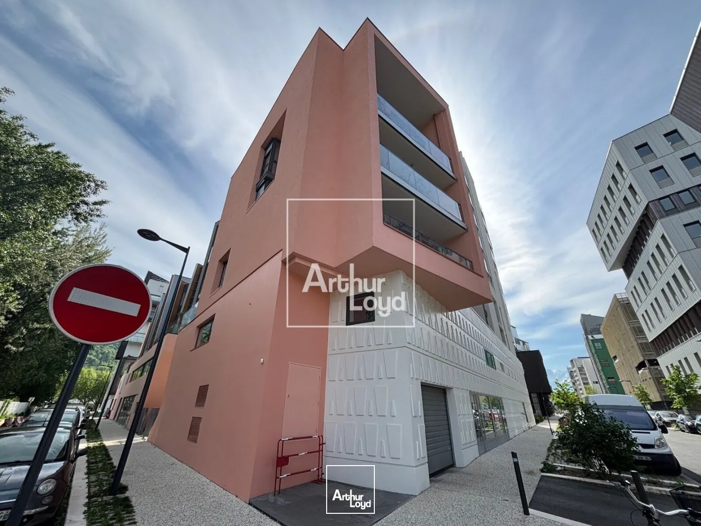 Locaux d'activité & Entrepôts - Vente - GRENOBLE - 38000 - 118.22-1035.88 - 7740984