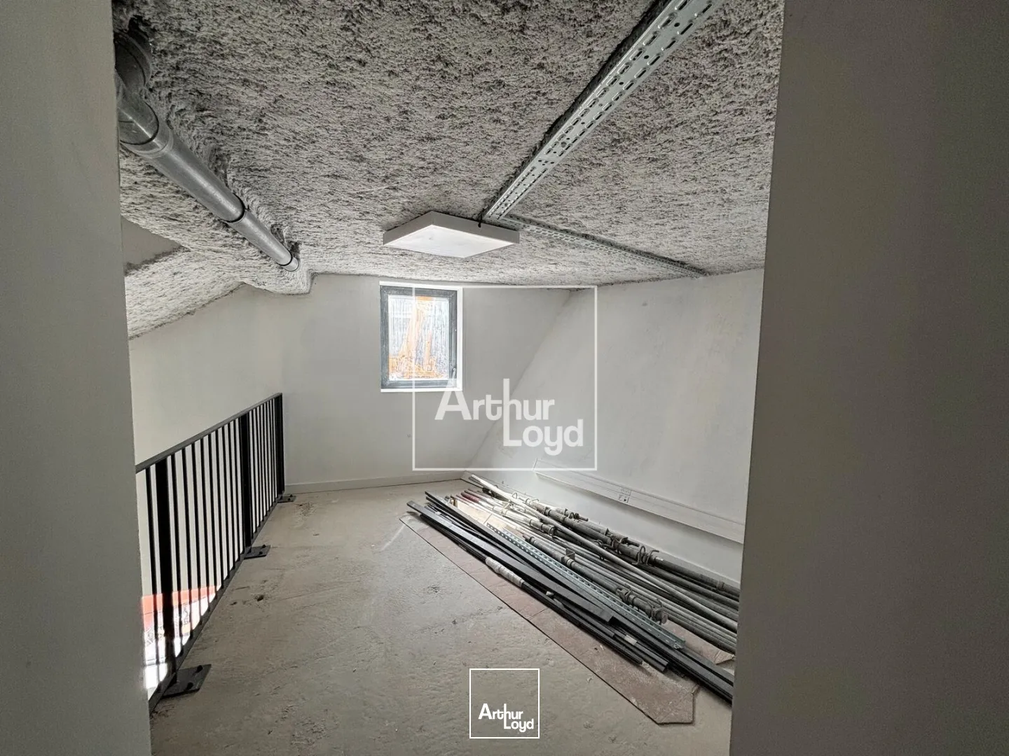 Locaux d'activité & Entrepôts - Vente - GRENOBLE - 38000 - 118.22-1035.88 - 7740986