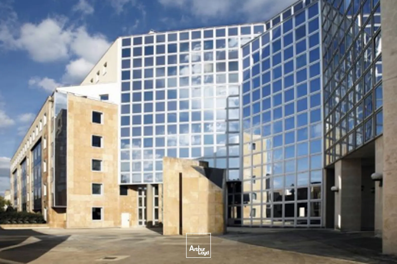 Bureaux - Location - SURESNES - 92150 - 7589-9240 - 7741221