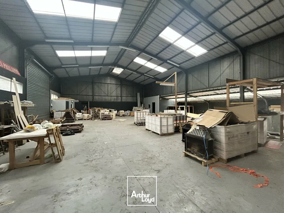 Locaux d'activité & Entrepôts - Location - CHATENOY LE ROYAL - 71880 - 525-525 - 7741646