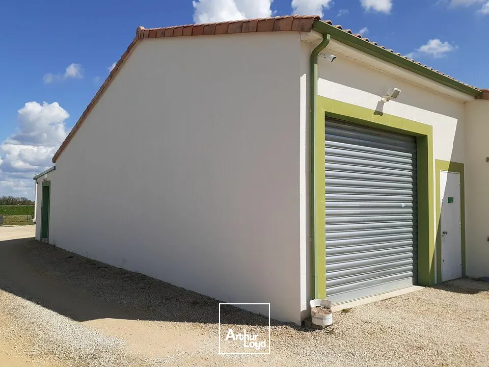 Locaux d'activité & Entrepôts - Location - CISSE - 86170 - 400-400 - 7741674