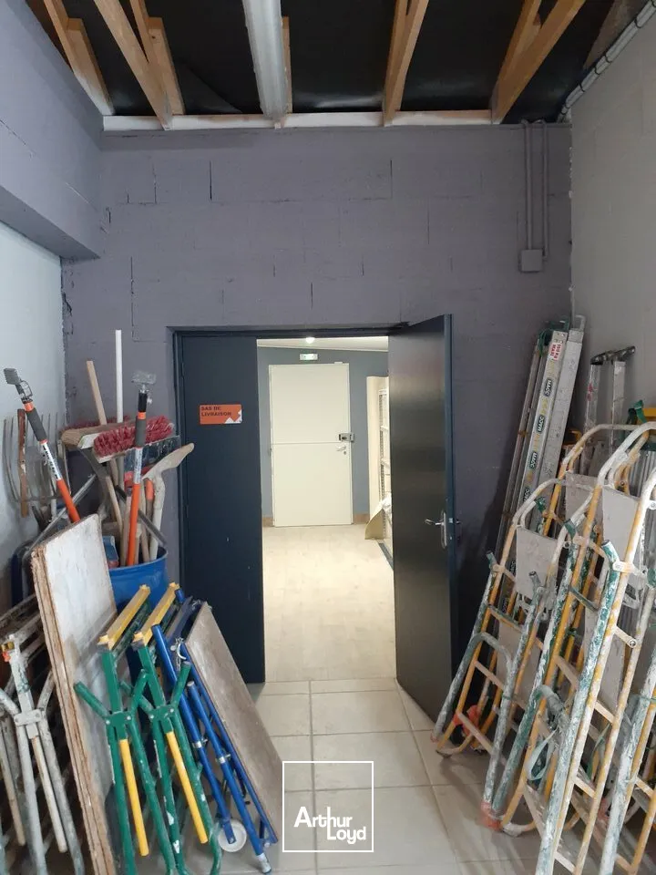 Locaux d'activité & Entrepôts - Location - CISSE - 86170 - 400-400 - 7741680