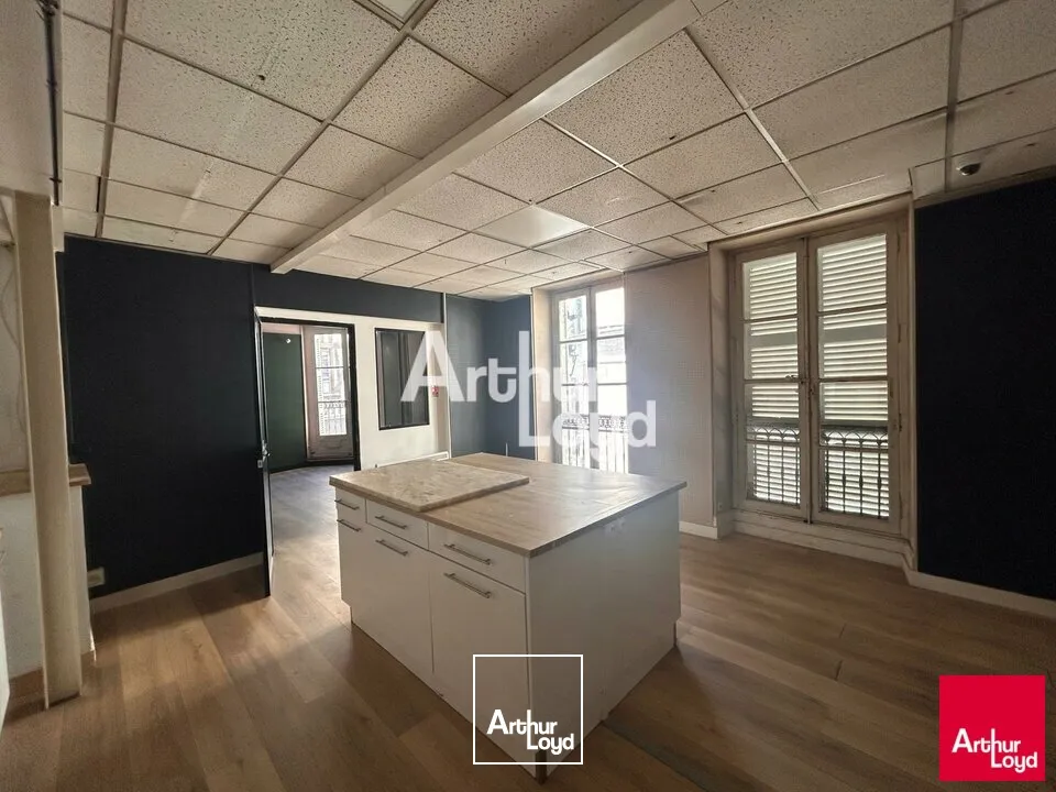 Locaux commerciaux - Location - BLOIS - 41000 - 122.53-122.53 - 7741686