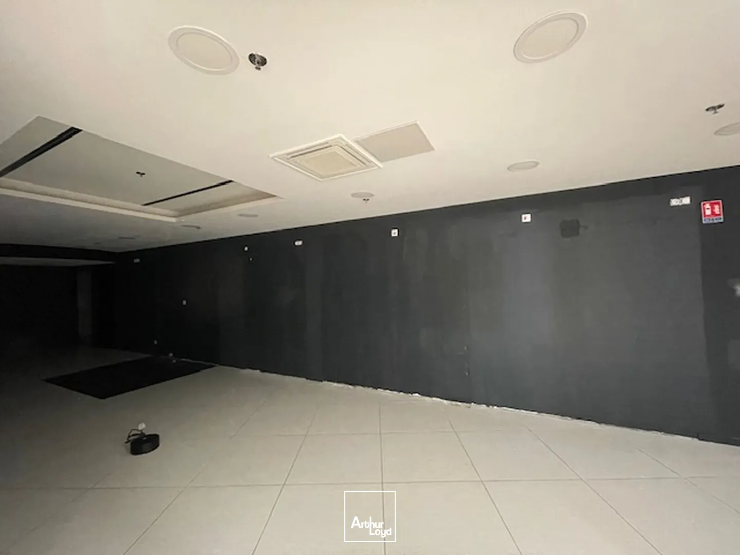 Locaux commerciaux - Location - SAINT MARTIN DES CHAMPS - 29600 - 100-100 - 7741839