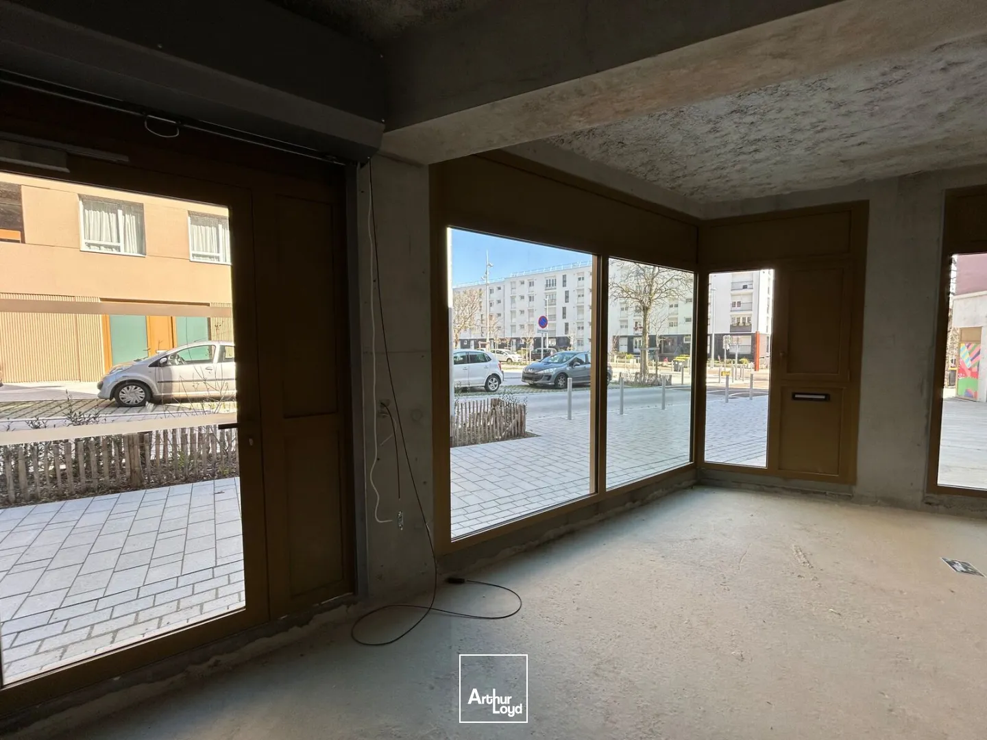 Locaux commerciaux - Location - NANTES - 44300 - 36.7-82.7 - 7742046