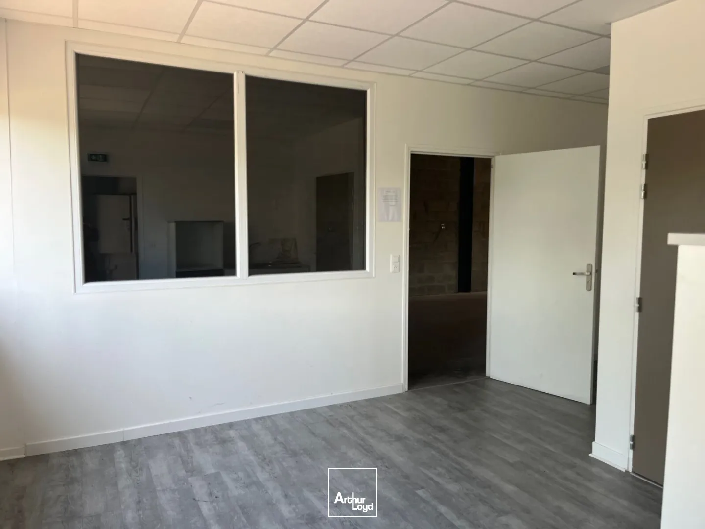 Locaux d'activité & Entrepôts - Location - CERGY - 95800 - 268-268 - 7742115