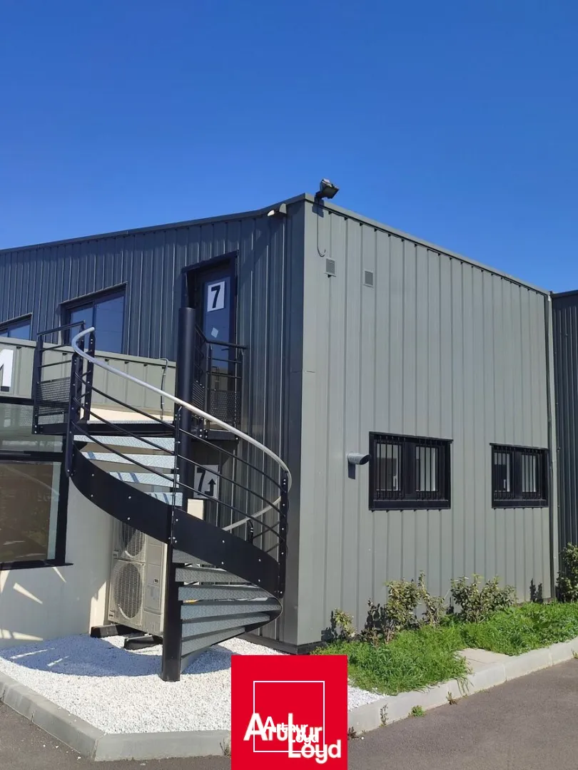 Locaux d'activité & Entrepôts - Vente - ARNAS - 69400 - 105-388 - 7742249