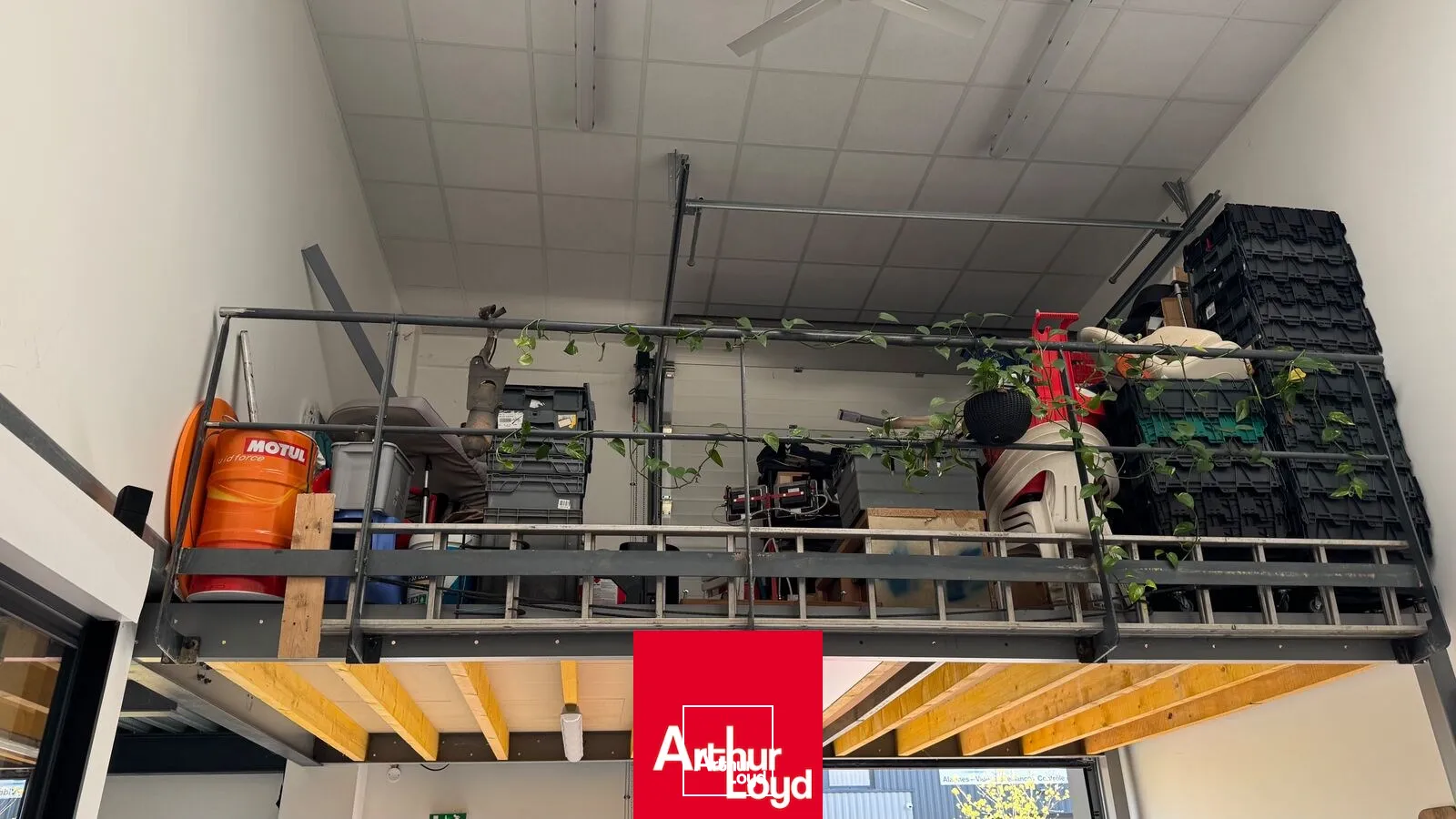 Locaux d'activité & Entrepôts - Vente - GENAY - 69730 - 165-165 - 7742255