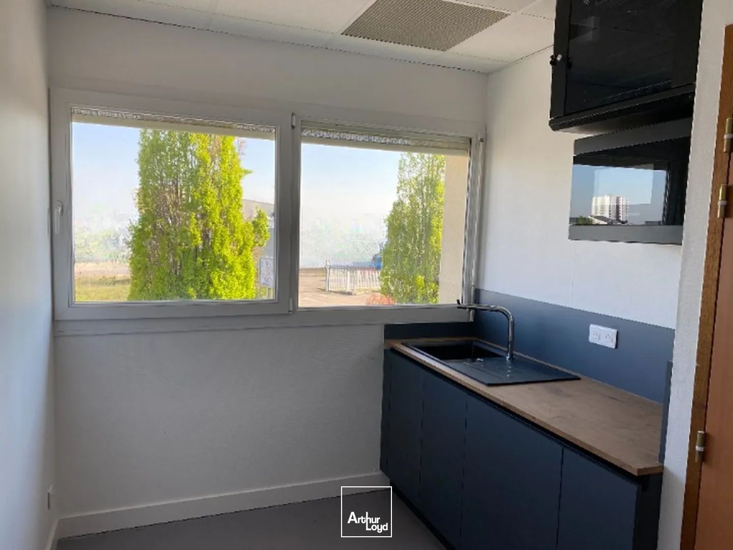 Bureaux - Location - SAINT JUST SAINT RAMBERT - 42170 - 200-200 - 7742344