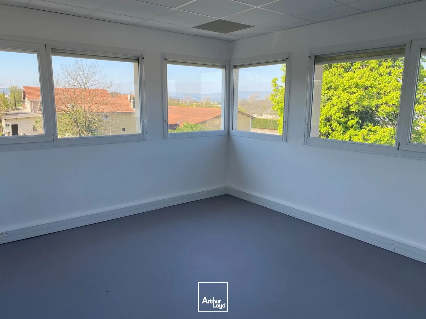 Bureaux - Location - SAINT JUST SAINT RAMBERT - 42170 - 100-100 - 7742351